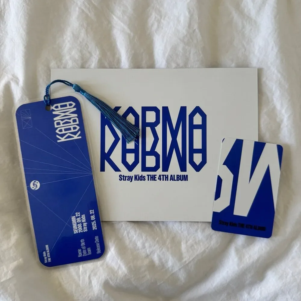 Stray Kids Seungmin laminated bookmark and Karma photocard